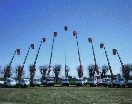 車(chē)載式高空作業(yè)車(chē) 車(chē)載式高空作業(yè)車(chē)